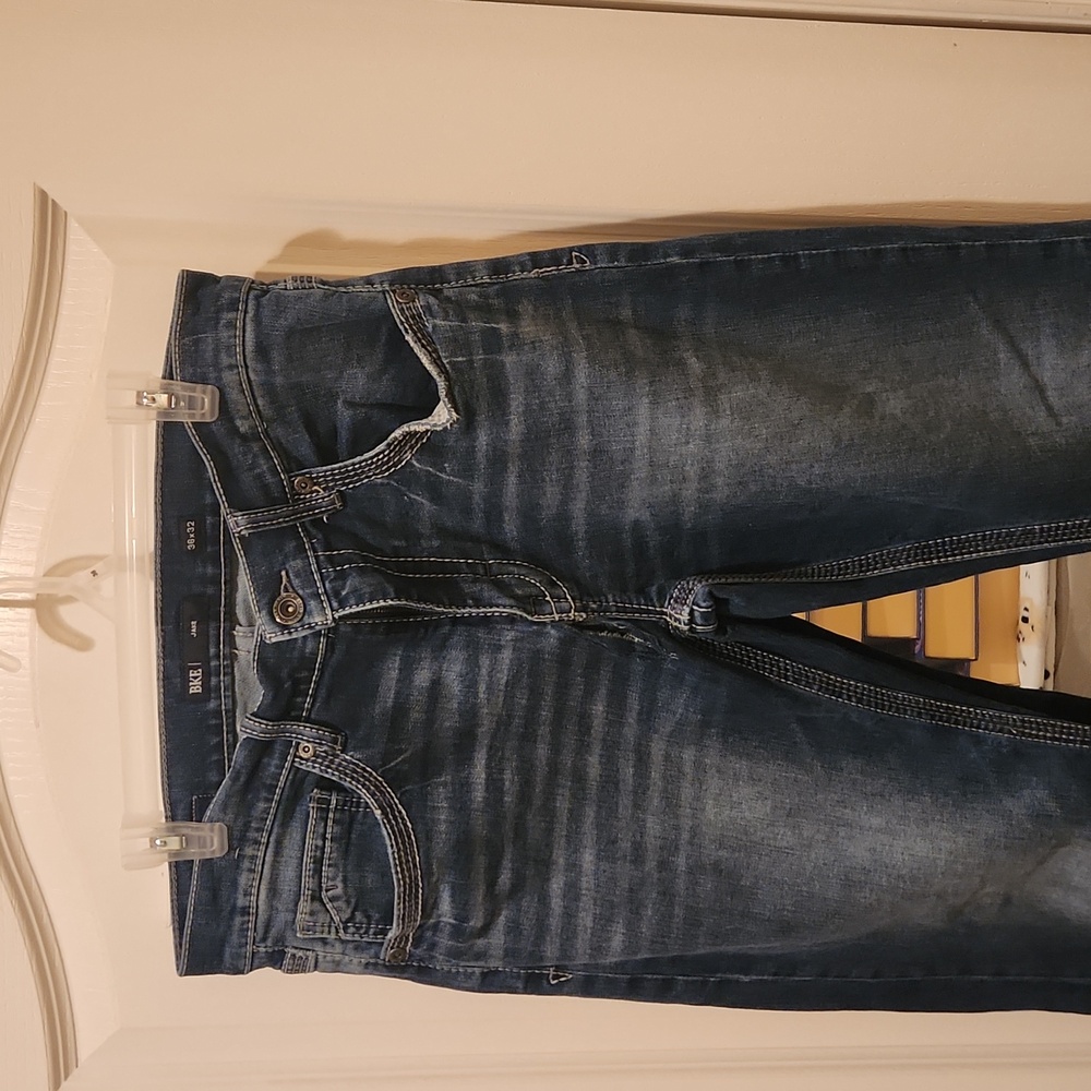 Buckle Jeans